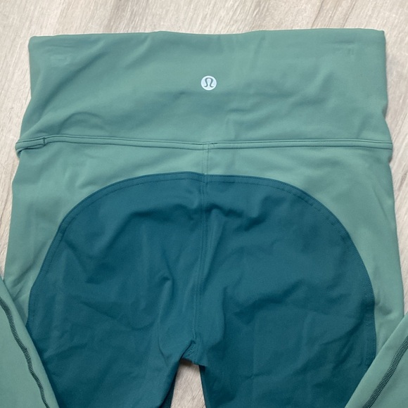 Lululemon Wake & Train Tight Green Jasper Frosted Pine - Picture 11 of 12